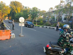 Polres Bandara Ngurah Rai Intensifkan Pengaturan Lalin Pagi Hari Untuk Atasi Kemacetan