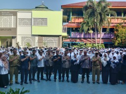 Polres Metro Jakarta Timur Berikan Penyuluhan Bahaya Tawuran kepada Siswa SMPN 158 Jakarta.