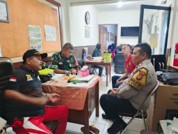 Selalu menjaga lingkungan rawamangun selalu aman, ketua RW.001 Apresiasi kehadiran Bhabinkamtibmas dan Babinsa.