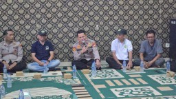 Kapolsek Jatinegara Sambang dan Silaturahmi Kamtibmas di RW 02 Cipinang Besar Selatan
