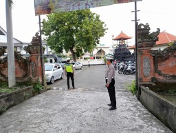 Polres Bandara Ngurah Rai Siapkan Pengamanan Untuk Ibadah Minggu di Gereja Ekklesia