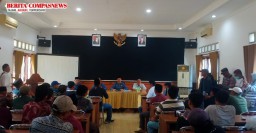 Warga Banyuates Gelar Audiensi Soal Sistem Keuangan Desa yang Bermasalah