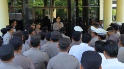 Apel Pagi, Kapolres Nganjuk Minta Anggota Lebih Proaktif Layani Masyarakat