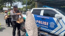 Polres Situbondo Berbagi Makanan Gratis Untuk Sopir Truk dan Angkutan Umum