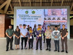 Kapolres Jembrana Hadiri Pelepasan Jamaah Haji, Pastikan Pengamanan Ketat dan Lancar
