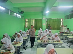 Program Makan Gratis Bergizi Sentuh Ribuan Pelajar di Kelurahan Jati, Pulogadung