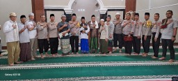 Kapolsek Duren Sawit Safari Religi, Sampaikan Pesan Kamtibmas di Masjid Jami Al Magfirah