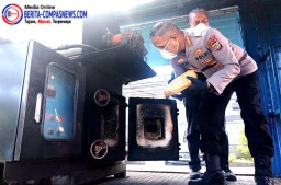 Kapolres Metro Jakarta Timur Hadiri Pemusnahan Barang Bukti di Kejari Jaktim: Komitmen Tegas Penegakan Hukum dan Perlindungan Masyarakat