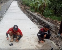 Penanganan Longsor di Desa Cimanis Sobang Berjalan Lancar