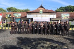 Kapolres Jembrana Pimpin Upacara Kenaikan Pangkat Korps Rapor Perwira Pengabdian