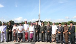 Pancasila Sebagai Ideologi Negara dan Momentum Menuju Indonesia Emas 2045, Kapolda Bali Laksanakan Upacara Hari Kelahiran Pancasila