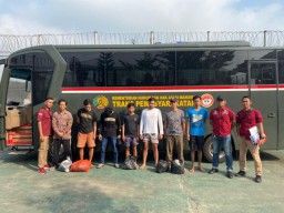 Dukung Program Akselerasi Kementerian Imigrasi dan Pemasyarakatan, Lapas Narkotika Pamekasan Pindahkan 9 WBP ke Dua UPT di Jawa Timur