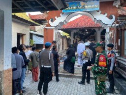 Polsek Nusa Penida Bersama TNI Laksanakan Pengamanan Sholat Ied Idul Adha di Toya Pakeh