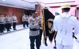 Kapolda Jatim Pimpin Upacara Pemuliaan Nilai Luhur Tribrata Pataka Polda Jatim 'Tan Hana Dharma Mangrwa'