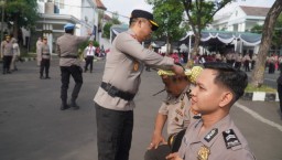 189 Personil Polrestabes Surabaya Naik Pangkat: Momen Syukur, Tanggung Jawab, dan Komitmen Melayani