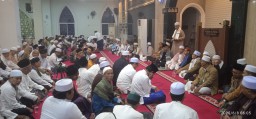 Polsek Cakung hadiri Sholat Subuh Gabungan FK-ULUM Cakung: Sinergi Ulama, Umaro, dan Masyarakat Wujudkan Lingkungan Kondusif