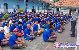 Deklarasikan Zero Narkoba dan Handphone, Karutan Sampang Berikan Pengarahan kepada Warga Binaan