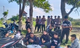 Polres Jembrana Laksanakan Pengamanan Giat Damuh Langit Kite Festival #2 di Desa Pengambengan
