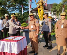 Kapolres Jembrana Teken PKS Dengan SMA Negeri 2 Mendoyo, Tegaskan Pentingnya Disiplin Pelajar