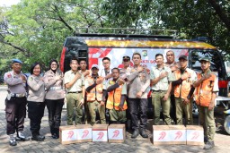 Polres Pelabuhan Tanjung Priok Gelar Bakti Sosial dan Bakti Kesehatan Sambut Hari Bhayangkara ke-79"