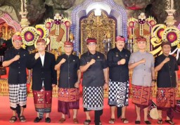 Bersama-sama Jaga Kebudayaan Bali, Dandim Tabanan Hadir Dalam Acara Pembukaan PKB XLVII 2025