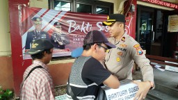 Sambut Hari Bhayangkara ke-79, Polsek Asemrowo Gelar Bhakti Sosial Untuk Warga