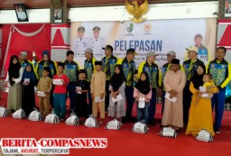 Pelepasan Kontingen Atlet Sampang dan Malang Raya, Basnas Berikan Santunan Anak Yatim