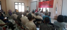 Bhabinkamtibmas dan Babinsa Cililitan Hadiri Musyawarah Pembentukan Koperasi Merah Putih