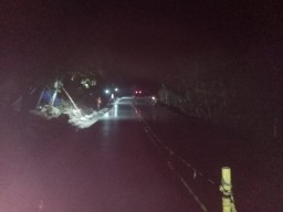 Pembangunan Jalan Provinsi di Kampung Banjarsari Desa Cimanis Berjalan Lancar