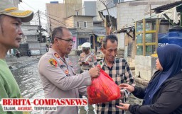 HUT Bhayangkara ke 79, Warga Muara Angke Jakut, Apresiasi Polres Pelabuhan Tanjung Priok Bantu Tangani Rob dan Beri Sembako