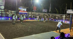Polsek Nusa Penida Bersama Pecalang Amankan Turnamen Bola Volly Crystal Bay Cup II di Desa Sakti