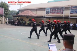Polres Pelabuhan Tanjung Priok Semarakkan Hari Bhayangkara ke-79 Lewat Lomba PBB, Senam Tongkat, dan Borgol"