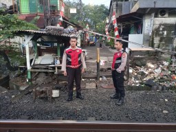 Polsek Pulogadung Laksanakan Strong Point di Cipinang Jagal dan Jatinegara Kaum, Cegah Tawuran Warga.