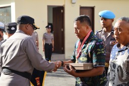 Momentum Hari Bhayangkara, Empat Personel Polres Bandara Ngurah Rai Naik Pangkat dan Empat Personel Dilepas Purna Bakti