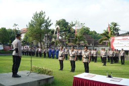 Polres Klungkung Gelar Sertijab Kapolsek Nusa Penida dan Pelantikan Kabagren