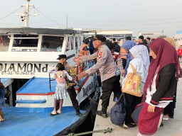 Pelayanan, Pengamanan Dan Himbauan Wisatawan Liburan ke Pulau Seribu