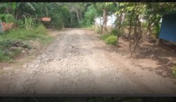 Warga Kampung Belenbeng Ucapkan Terima Kasih Kepada Pemerintah Desa Kuta Karang Atas Pembangunan Perkerasan Jalan Usaha Tani