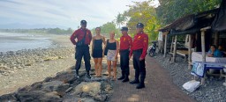 Polres Jembrana Tingkatkan Keamanan Wisata Melalui Patroli Humanis di Obyek Wisata Ungulan