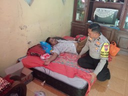 Polri Peduli, Satlantas Polres Bangkalan Berikan Santunan Kepada Korban Lakalantas