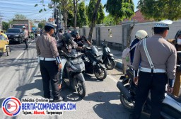 Operasi Patuh Semeru 2025: Satlantas Polres Sampang Tilang 71 Pelanggar Lalu Lintas