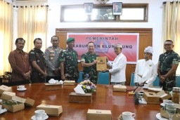 Kapolres Klungkung Sambut Pangdam IX/Udayana di Kantor Bupati Klungkung