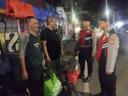 Patroli Dialogis Unit Samapta Polsek Matraman: Menguatkan Sinergi dengan Warga untuk Cegah Tawuran dan Kejahatan di Malam Hari
