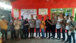 Polsek Cakung Gelar “Jumat Curhat” di Jatinegara, Warga Sampaikan Keluhan Soal Tawuran dan Curanmor