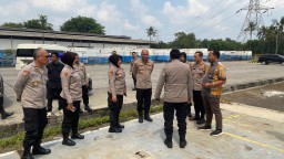 Irwasda Polda Metro Jaya Tinjau Lokasi Pembangunan Dapur Makan Bergizi Gratis di Wilayah Cakung