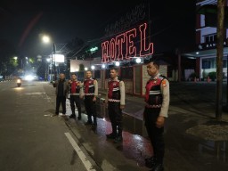 Polsek Ciracas Gelar Patroli Dini Hari, Cegah Tawuran dan Kejahatan Jalanan di Titik Rawan
