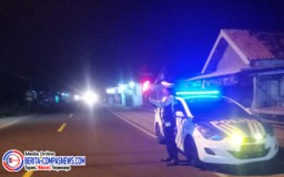 Satlantas Polres Sampang Gelar Patroli Blue Light untuk Antisipasi Tindak Kejahatan dan Laka Lantas