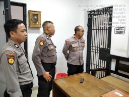 Tingkatkan Kewaspadaan, Wakapolres Bandara I Gusti Ngurah Rai Kontrol Ruang Tahanan