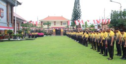 Polresta Denpasar Gelar Olahraga Bersama dan Lomba Khas 17-an Dalam Rangka HUT RI ke-80