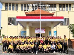 Hari Jadi Polwan ke-77, Polres Bandara Gelar Jalan Santai dan Senam Bersama