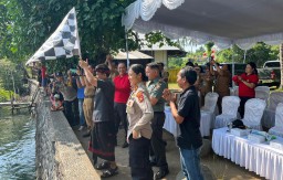 Kapolres Jembrana Hadiri Lomba Balap Sampan Tradisional HUT Kota Negara ke-130